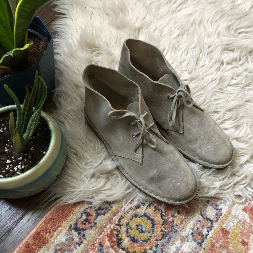 Clarks Originals Tan Suede Desert Boots